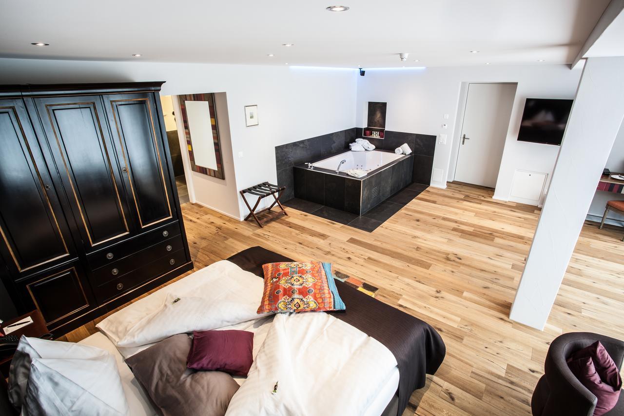 Hotel Riviera Loft Weggis Bagian luar foto